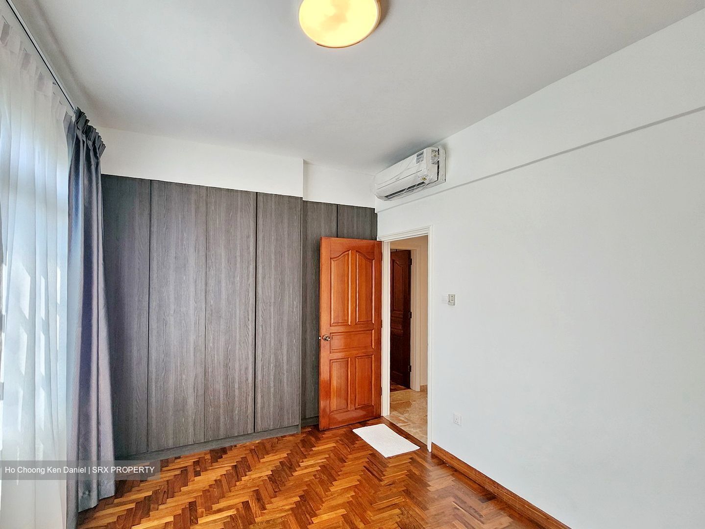 Park East (D15), Condominium #423195101